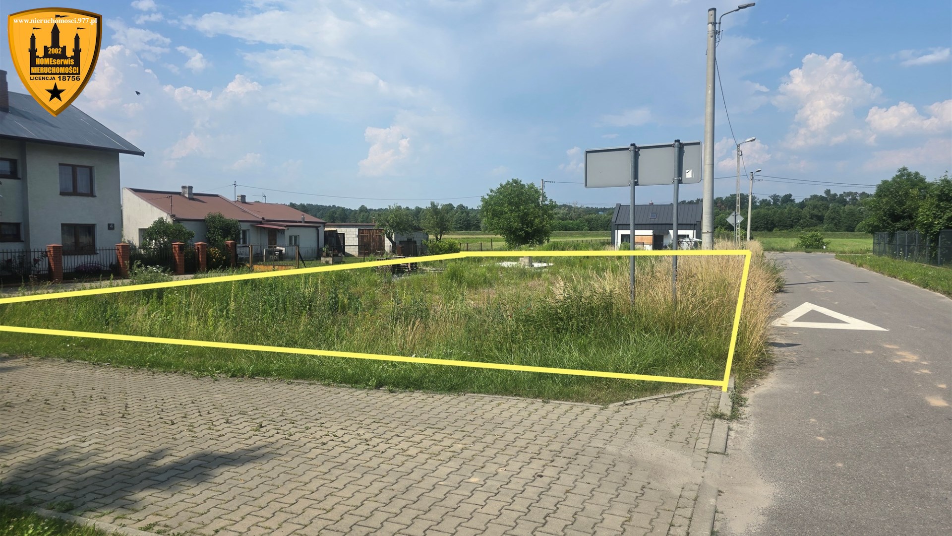 Działka na sprzedaż